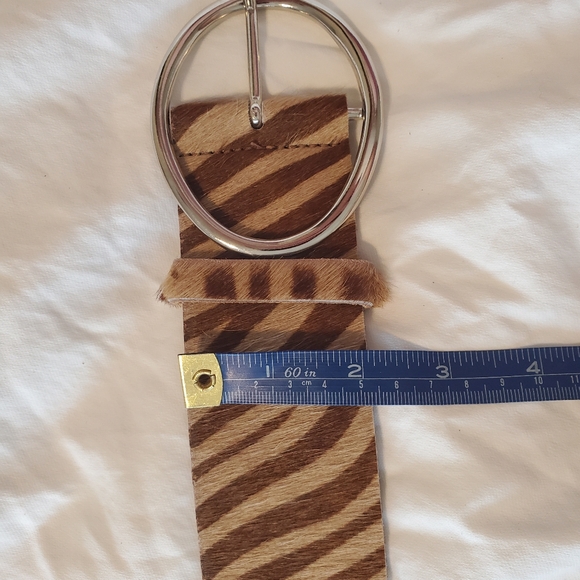 Harold's Cuir Veritable Genuine Leather Belt Zebra Brown and Tan Print, 2" Large - Picture 6 of 9